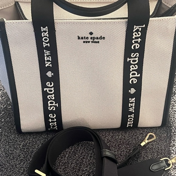 NWT Kate Spade Kip Canvas Tote - Picture 3 of 7